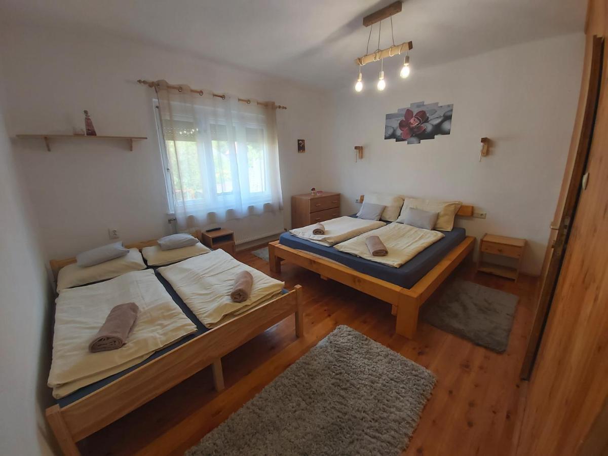 Fenyofa Vendeghaz 호텔 Szilvásvárad 외부 사진
